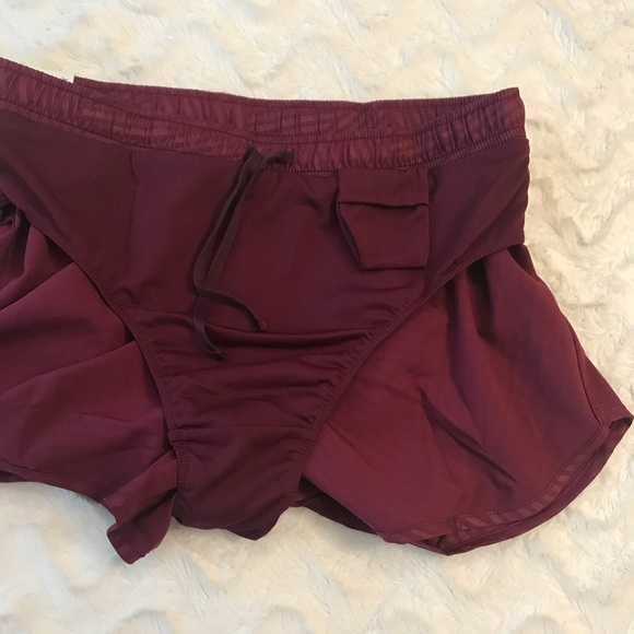 BUNDLE: Old Navy Run Shorts - Picture 5 of 8